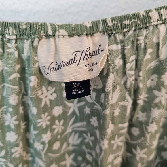 Universal Thread Green Floral Dress - Picture 3 of 5
